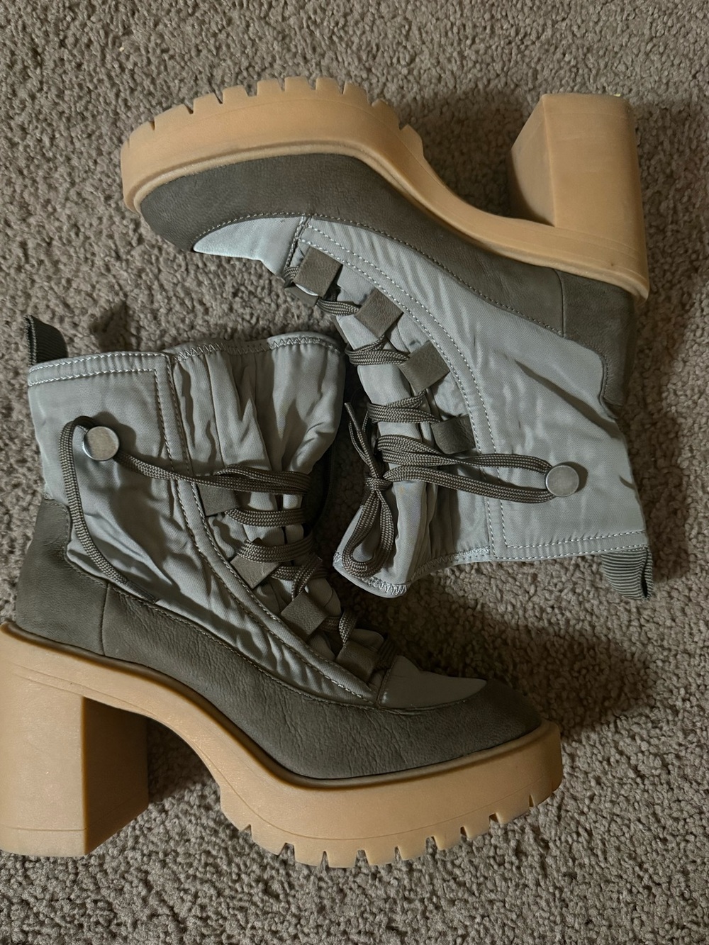 Dolce Vita Green Lace-Up Lug-Heel Ankle Boots with Tan Sole